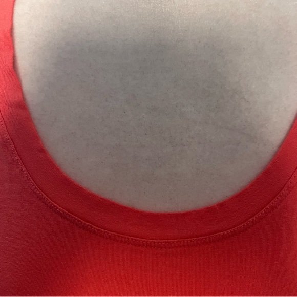 NWOT LOGO by Lori Goldstein Tank Top w/ Pockets in Beautiful Apricot!! - Picture 2 of 8